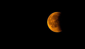 Résultat de recherche d'images pour "éclipse lunaire juillet 2019"