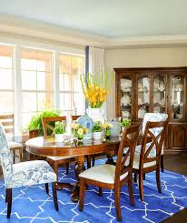 how to mix dining chairs and tables