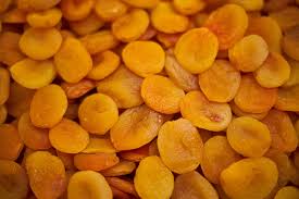 benefits side effects of dried apricots