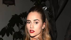 suki waterhouse s dramatic new look vogue