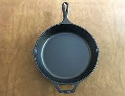lodge cast iron skillet review is it