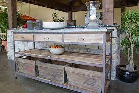 How A Good Outdoor Buffet Table Can Be