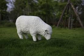 china resin crafts fiberglass sheep