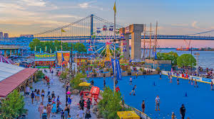 13 Things To Do At Spruce Street Harbor Park And Riverrink