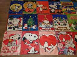 34 Snoopy Peanuts Holiday Garden Flags