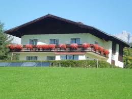 If you are driving to haus gertraud, free parking is available. Haus Gertraud Fruhstuckspension In Ramsau Am Dachstein