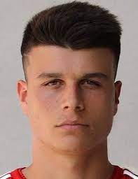 Daniliuc (20) en un partido de entrenamiento. Flavius Daniliuc Player Profile 21 22 Transfermarkt