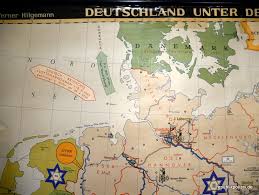 Deutlich farbig voneinander abgesetzt sind die 16 bundesländer, aus denen sich das 357.376 km² große land mit. Schulwandkarte 2 Deutschland Unter Der Hitlerdiktatur 1933 1945 Republikpolizei