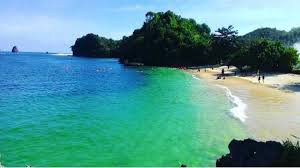 Nomor 3 paling romantis dan wajib dikunjungi. Tempat Wisata Di Malang Inilah 3 Pantai Favorit Yang Wajib Anda Kunjungi Harapan Rakyat Online