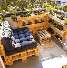 build a pallet couch for your balcony