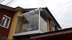 За производството на такива прозорци могат да се използват пластмаси, алуминий и дърво. Leya Prodavach Korabostroene Ostklyavane Samo Ss Stklo Pleasure Travel It
