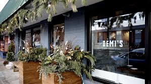 Serving all the diner classics in a big and delicious way. Restaurant Review Demi S From The Owners Of Dot S Back Inn Is A Warm Rustic Spot In North Side Neighborhood Restaurant Reviews Richmond Com