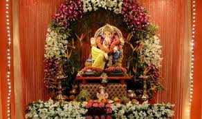 The second option of using the live coral is to combine it with shades of turquoise in a marine theme. Ganesh Chaturthi Decoration Tips Ideas Ganpati Decor Theme Pictures