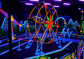 play indoor mini golf in chicagoland