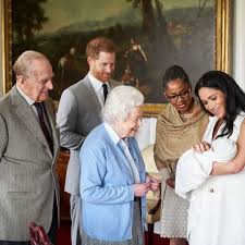 Queen elizabeth ii is a 'constitutional monarch'*. Archie The Newest British Royal Family Member Has No Title Here S Why We Think Los Angeles Times