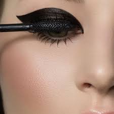 versace runway eye makeup
