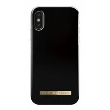 This is the jet black iphone 7 and this is the matblack, regular black iphone 7 plus and we're gonna take a closer look but the new matte black finish which replaces the space gray which we had before. Ideal Of Sweden Fashion Case Cover Matte Black Iphone X Xs Iphone Case New Fashion Collection Avvenice