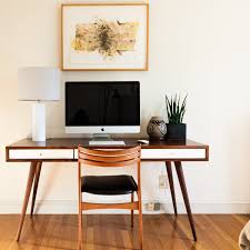 This is a fusion of the modern with the classic of the bygone era. 10 Mid Century Modern Desks For Home Office 2021 Apartment Therapy
