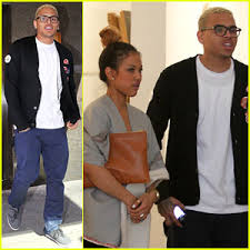 Brown's mother (joyce) was the director of a daycare center while his father (maurice) served at local prison as a corrections officer. Chris Brown S New Girlfriends Is Preggers Ruhilasraras