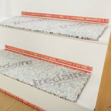 how to lay stair underlay grippers