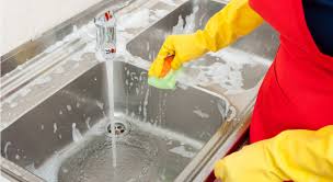 how to clean kitchen sink stainless