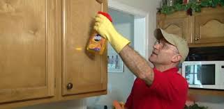 remove grease from kitchen cabinets