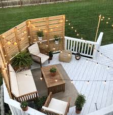 A helpful primer typical cost of building a new deck with handrails (see below). 15 Stylish Deck Railing Ideas Pretty Porch Railings