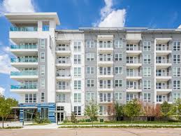 View our spacious one bedroom apartments in houston and find centered living and versatile floor plans. Apartments Near Downtown Houston Azure Houston Apartments