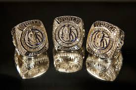 The dallas mavericks receive their 2011 nba championship rings in the pregame ceremony. The Craziest Looking Championship Rings In Sports Bleacher Report Latest News Videos And Highlights