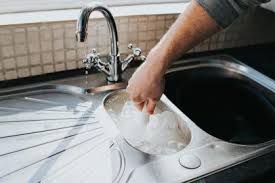 the best ways to unclog a kitchen sink