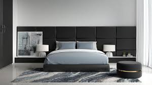 Color Bedding Goes With Black Furniture