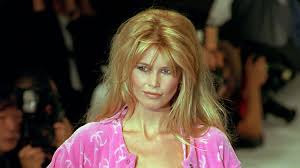 How does one stay cool when tasked to ask supermodel claudia schiffer 50 questions on the eve of her 50th birthday? In Honor Of Claudia Schiffer S Birthday Here Are Some Epic Fbfs Of Her Walking For Chanel In The 90s Vogue