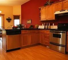 Other good colors for kitchens with oak cabinets are reds, yellows, and oranges, all of which are very warm colors and work well with these cabinets. 5 Top Wall Colors For Kitchens With Oak Cabinets Hometalk