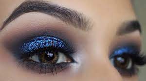 royal blue glitter smokey eye monika