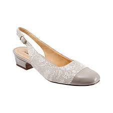 Womens Trotters Dea Size 95 N Light Grey Python Print Leather