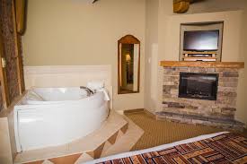 Room Jacuzzi Hot Tub Hotels Across Canada
