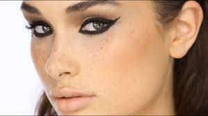 black cat eye liner makeup tutorial