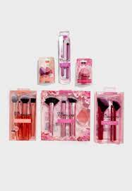 pink namshi exclusive mega brush set