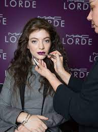 lorde collaborates with mac cosmetics