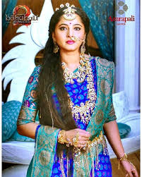 Popular actor anushka shetty on wednesday described women police officers as the real stars, as it is because of their efforts that women feel secure.the baahubali fame actress was addressing she The Royal Queen Devasena Bahubali2 Anushkashetty Anushkashetty Sweety Sweety Anushka Anushka Saree Designs Wedding Saree Collection Indian Dresses