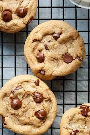 Chewy Chocolate Chip Cookies gambar png