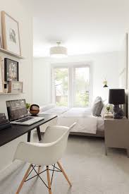 I wanted a guest bedroom, but at the same time i needed room for us to get work done on our desktops. Modern Computer Desk Bedroom Ideas And Photos Houzz
