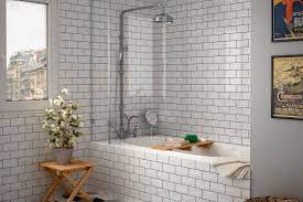 plain gloss white wall tiles
