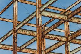 disadvanes of steel structures