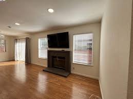 townhomes for in castro valley ca