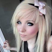 Everybody has a feeling to look different as other looks or their ideal model look, so in following this emo hairstyle come in the trend which is a unique hairstyle which can be recognized in the world and even it shows your personality also. 50 Cool Ways To Rock Scene Emo Hairstyles For Girls Hair Motive