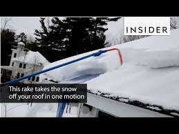 this rake takes the snow off your roof