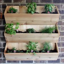 Plus it makes a stunning feature for your wall, and doubles as a handy shelf. Cedar Wall Planter Free Diy Plans Rogue Engineer