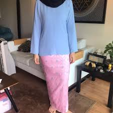 Specialize in baju kebaya, kebarung, kebaya moden, kaftan, suit, kurung, songket and many others. Baju Kurung Kedah Songket Muslimah Fashion Two Piece On Carousell