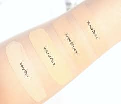 lakme absolute illuminating foundation